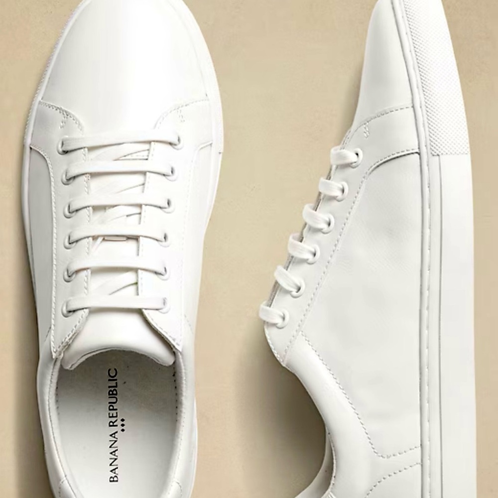 Banana Republic Men's White Sneaker New with tags Sz 10
